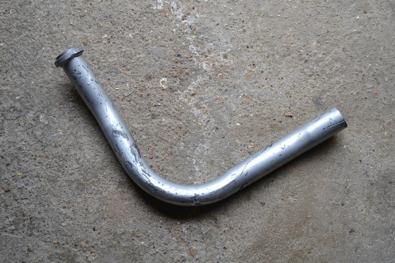 Tuyau d\'échappement avant Peugeot 403