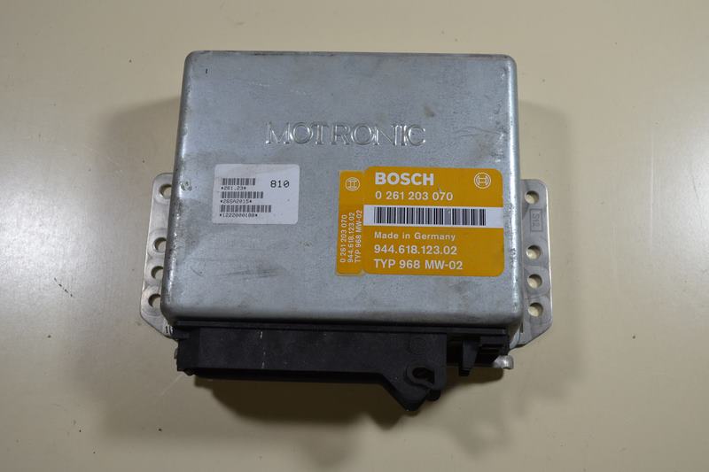 Boîtier gestion moteur DME Porsche 968