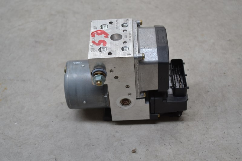 Bloc hydraulique d\'ABS Porsche Boxster 2L7