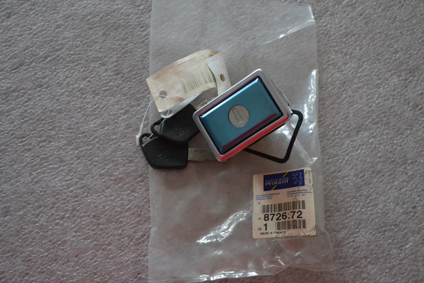 Cylindre / bouton serrure de coffre Peugeot 405 01/1987 à 11/1999
