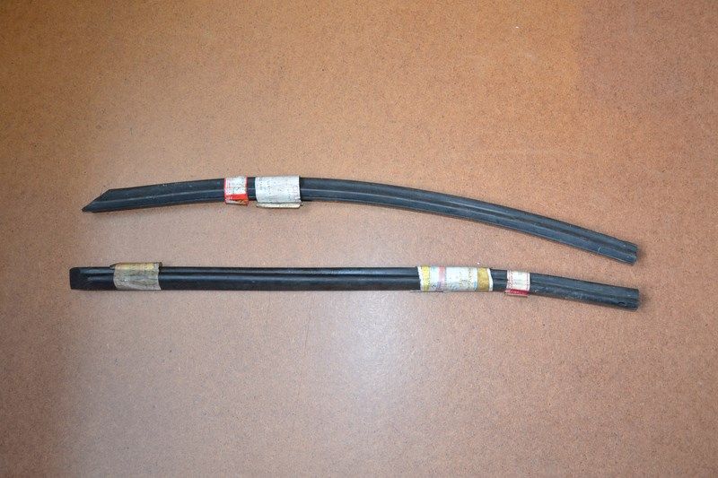 Paire joints de vitre sur toit targa Porsche 914