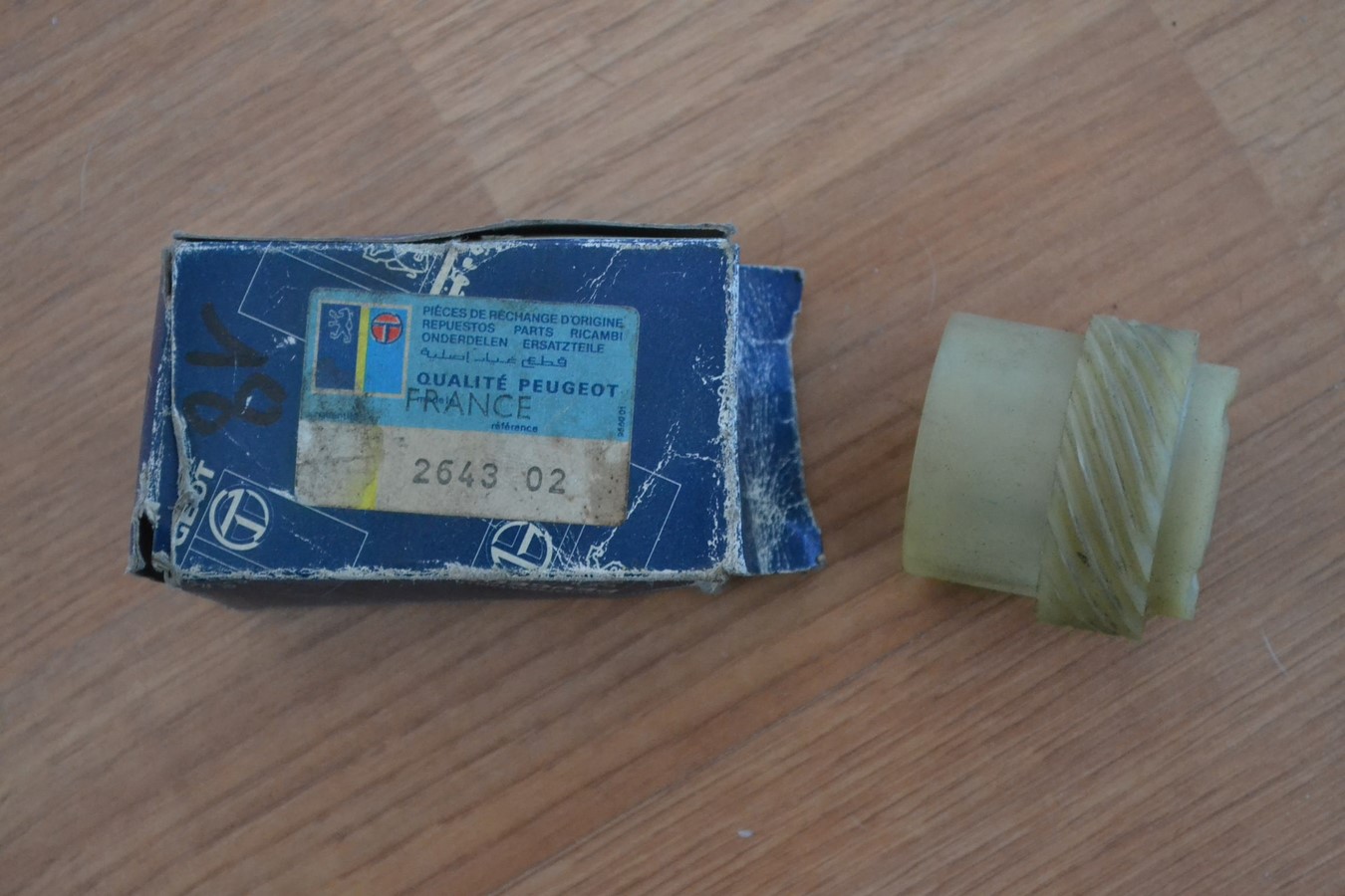 Renvoi d\'angle de câble de compteur de vitesse pour Peugeot / Citroen