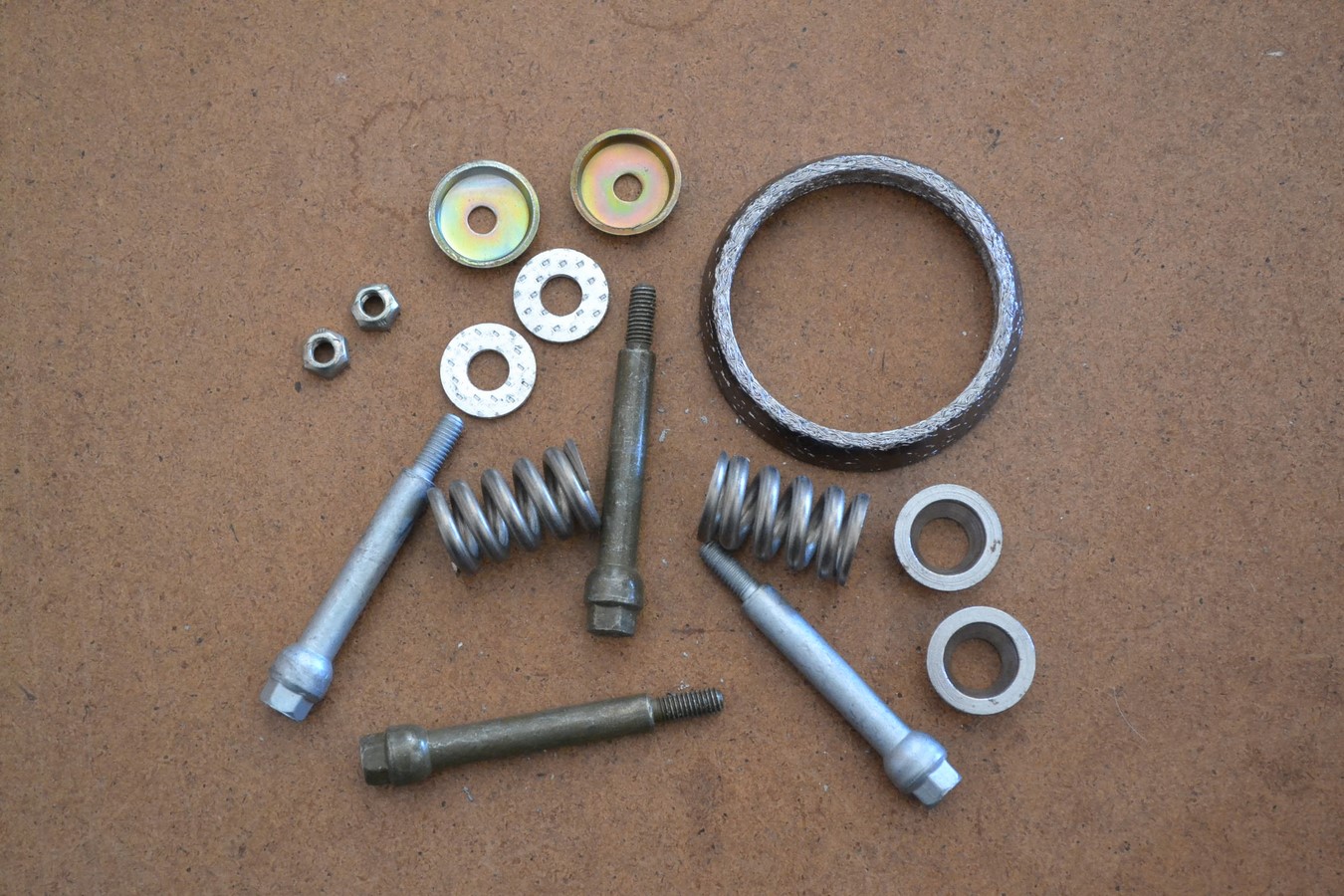 Nécessaire de fixation d\'échappement Peugeot / Citroen