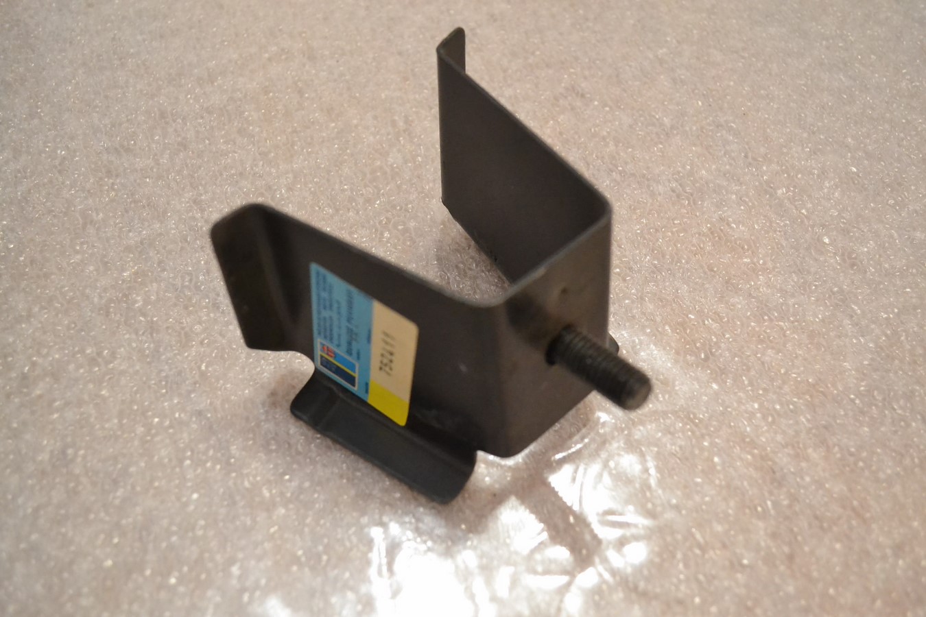 Kit 4 supports de pare chocs arrière Peugeot 504 - 505, neuf