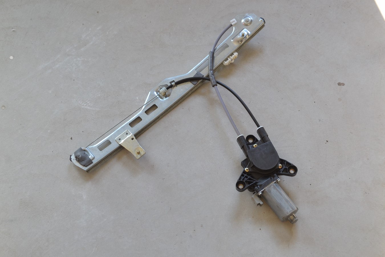 Lève vitre électrique avant droit, avec moteur, Peugeot 306 de 04/1993 à 07/2001