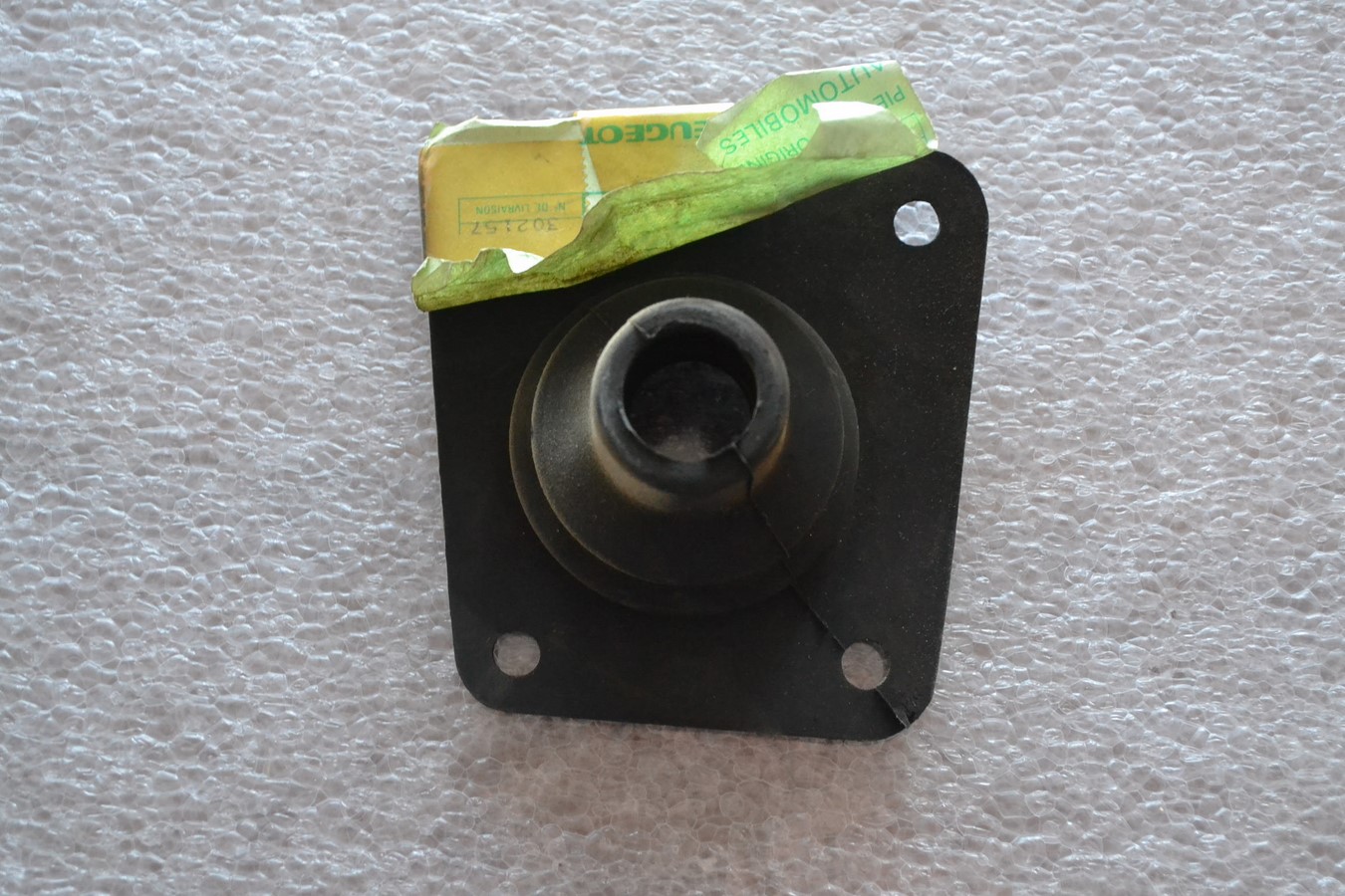 Joint soufflet de colonne de direction Peugeot 204 neuf d\'origine