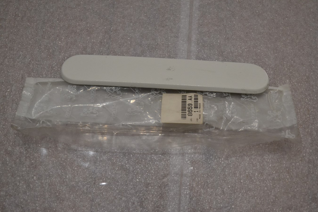 Enjoliveur de custode gauche blanc pour Peugeot 205 3 portes
