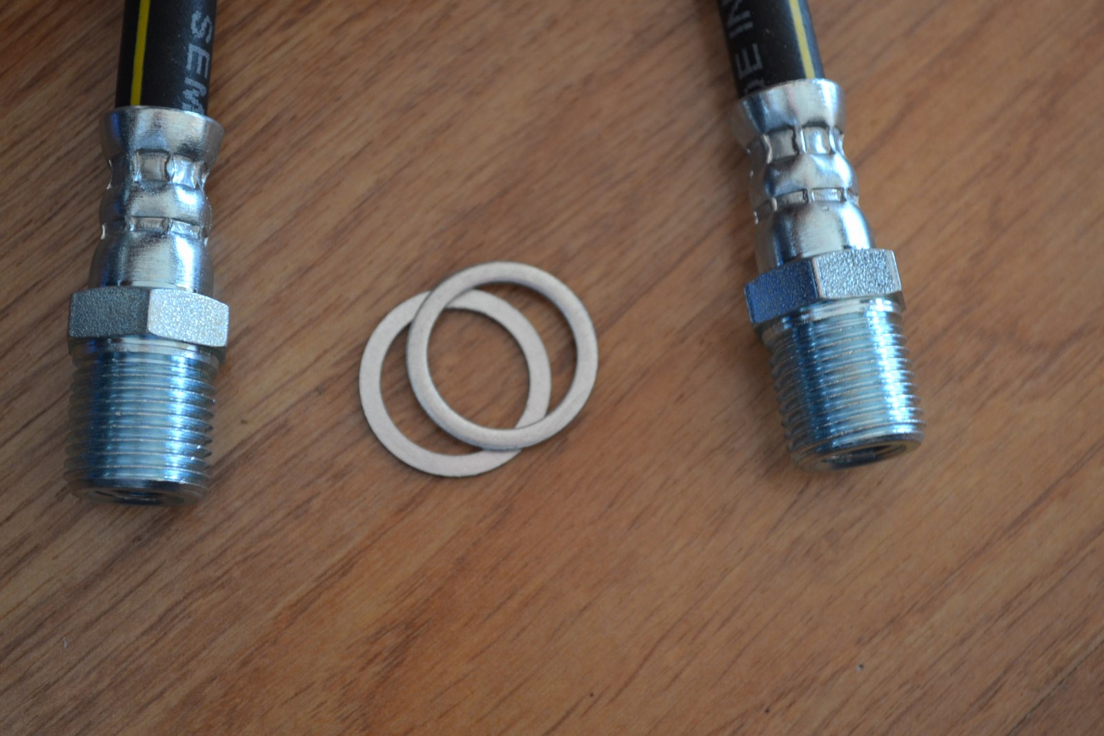 Flexible de frein avant pour Peugeot 204 après 1966 et toutes 304, L=287mm