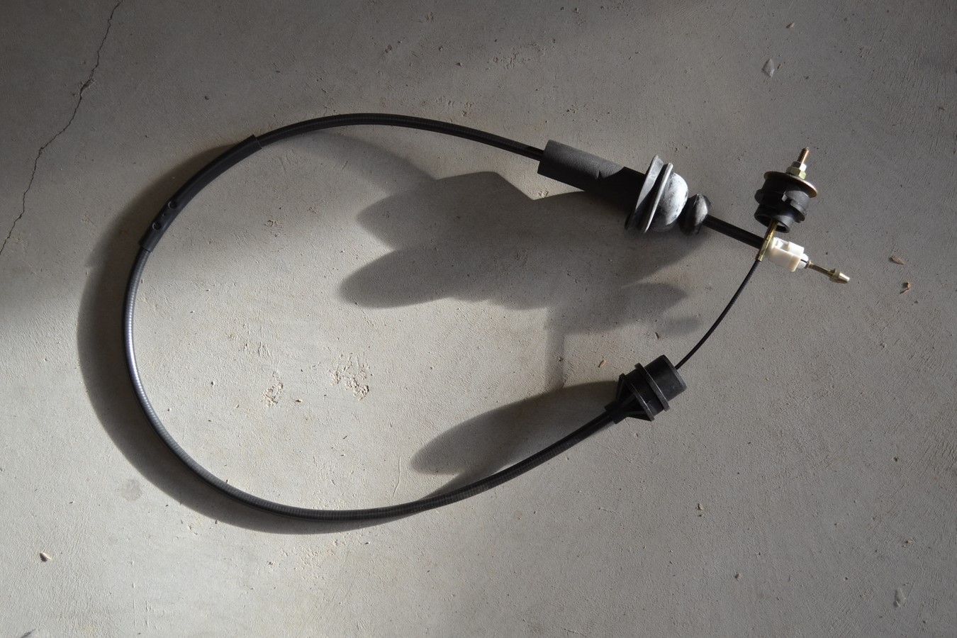 Câble d\'embrayage pour Peugeot 405 série 1, Longueur = 1360mm