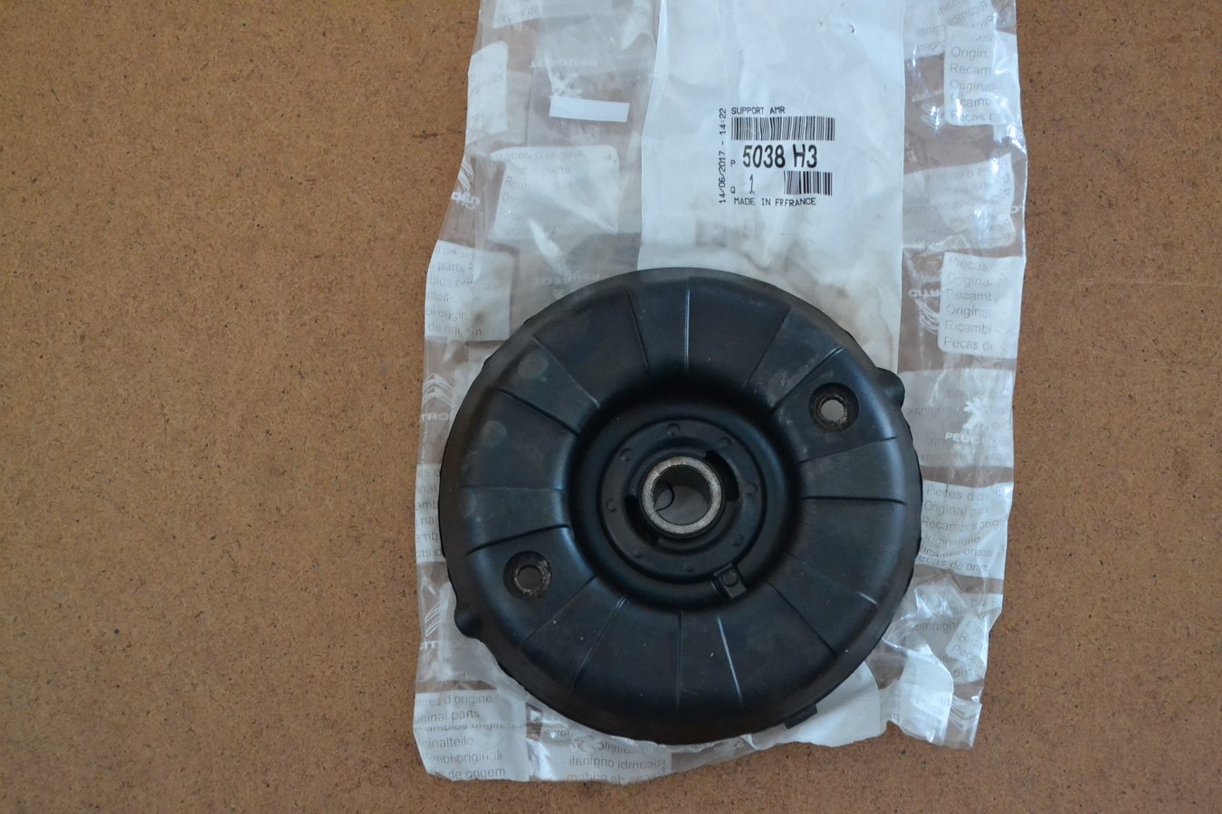 Coupelle amortisseur sans roulement pour Peugeot 3008 - 5008, diam = 142mm