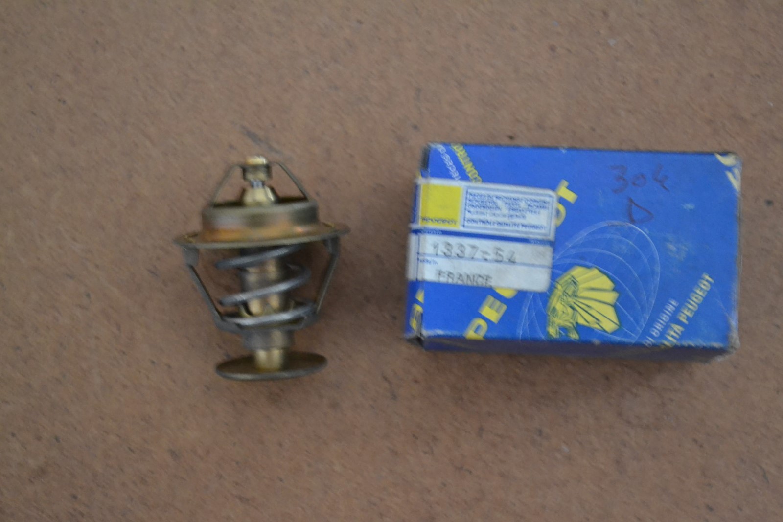 Thermostat 82° pour Peugeot 304 305 diesel, moteur 1L6 XIDL