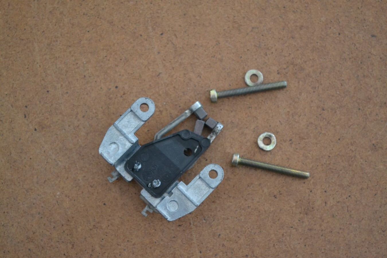 Charbons de moteur d\'essuie-glace, SEV Marchal, pour Peugeot 104 / 204
