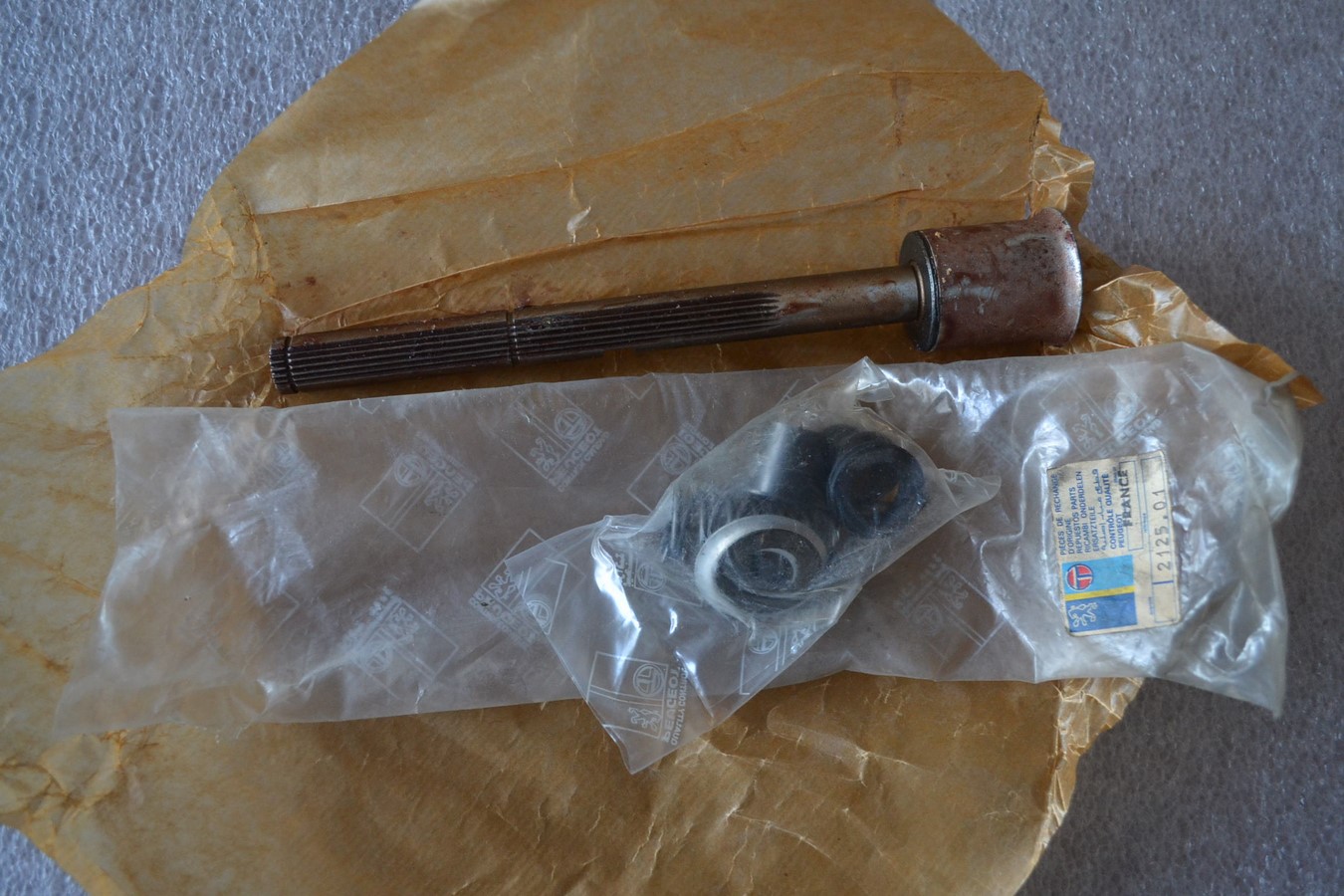 Arbre de commande d\'embrayage avec accessoires pour Peugeot 403 404 boîte C3 avant 1967