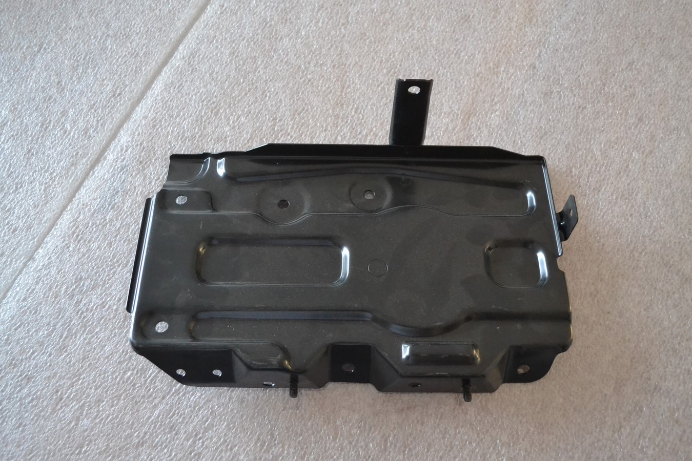Fixation support de batterie pour Peugeot 405