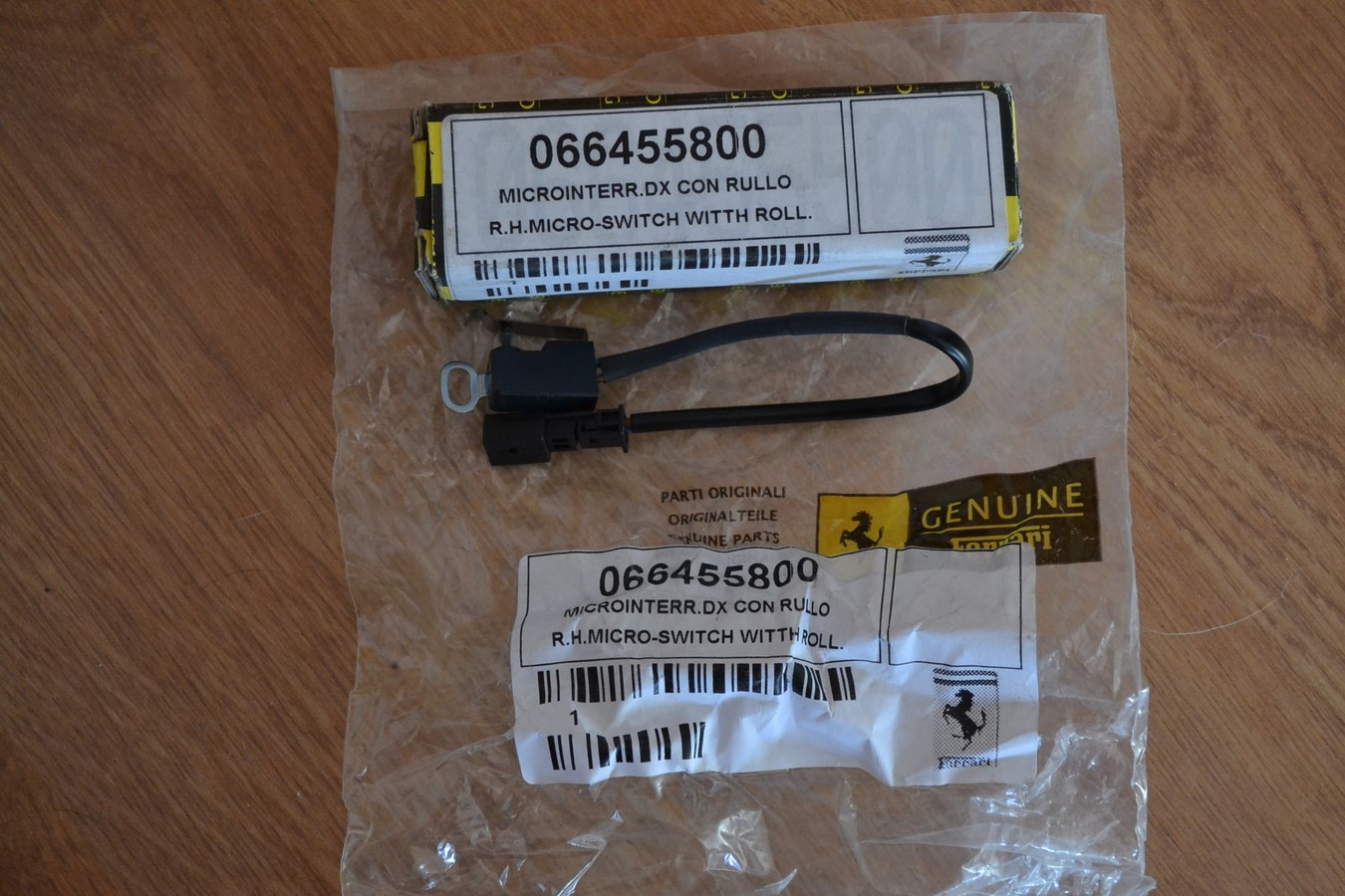 Micro switch droit de capote pour Ferrari 360 / 430 cabriolet