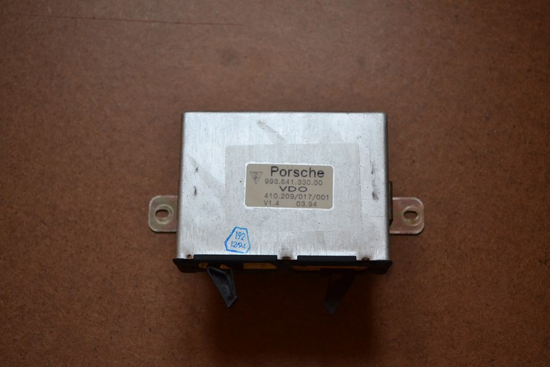 Boîtier tableau indicateur central VDO pour Porsche 911 type 993