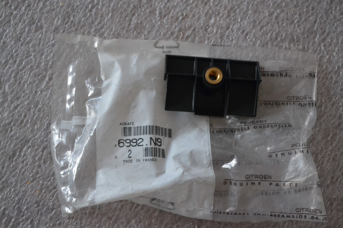 Support de fixation de tablier moteur Peugeot 605