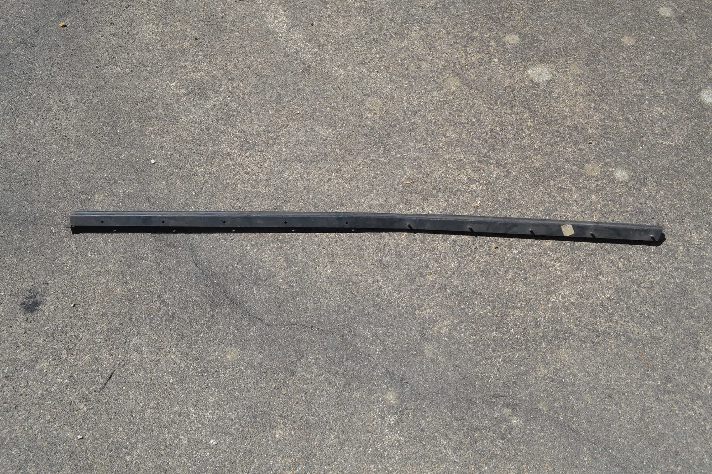 Equerre supérieure de porte droite Peugeot J7