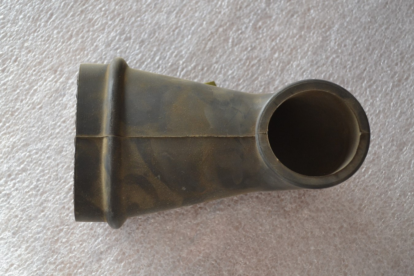 Raccord d\'air Peugeot 304 diesel