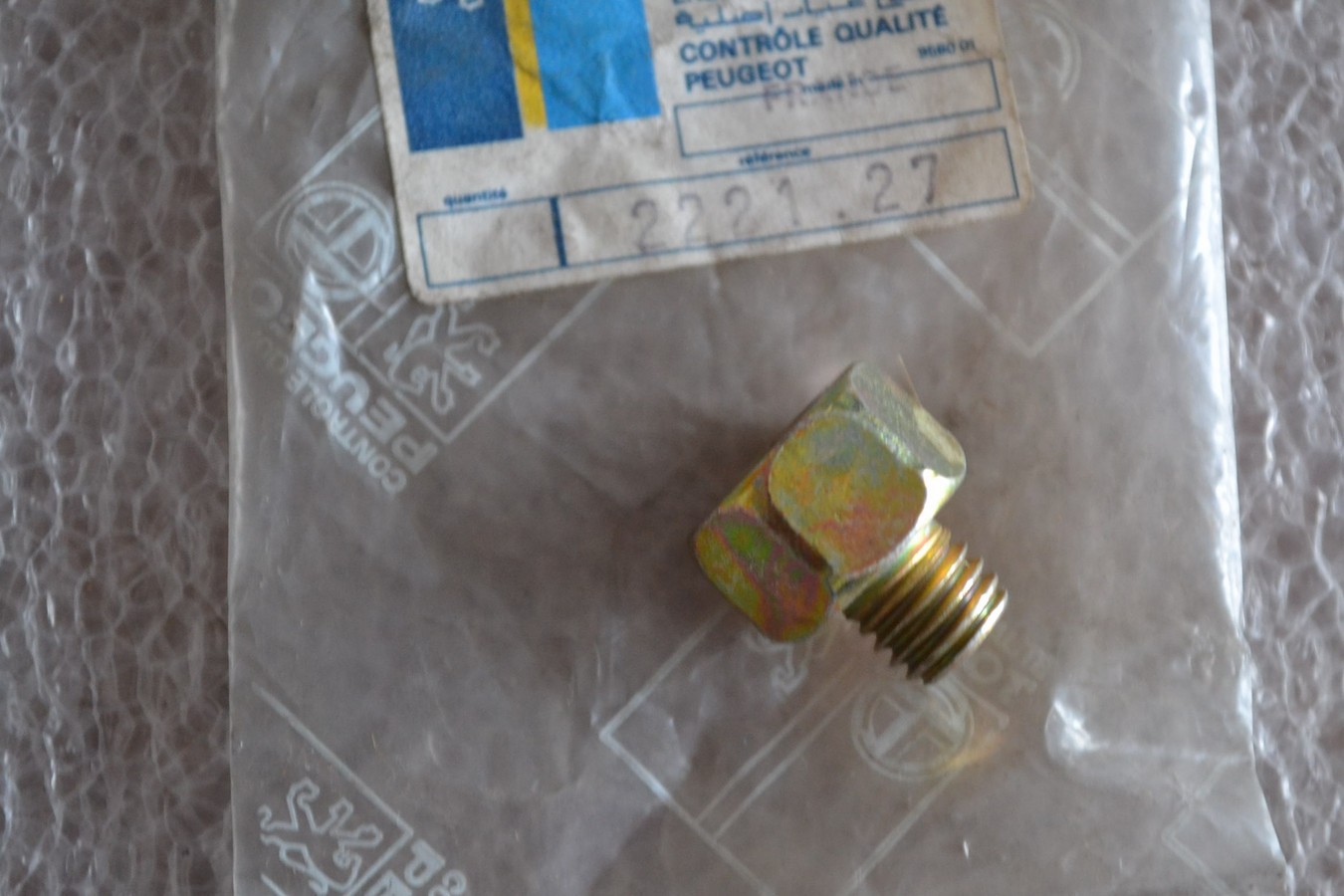 Bouchon de vidange, diam 10mm, pas 150, Peugeot 205 - 305, neuf d\'origine