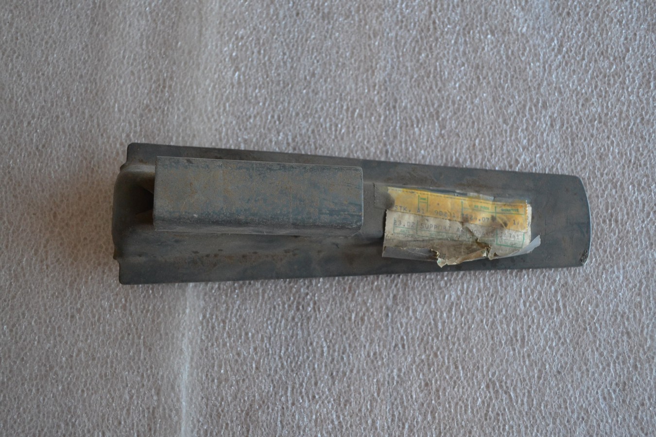 Support de cric arrière Peugeot 404 Berline Coupé et Cabriolet, neuf