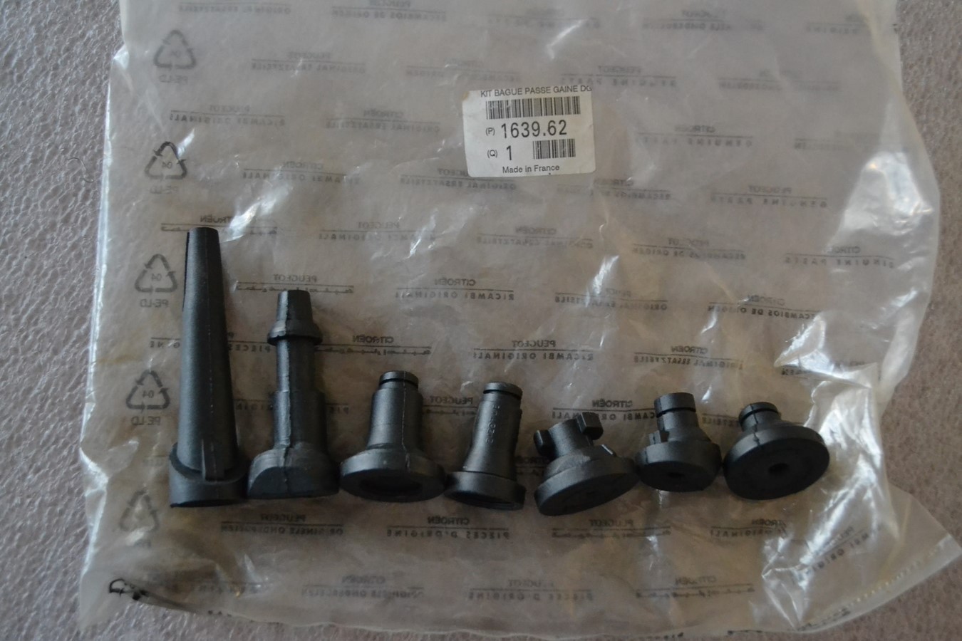 Kit bagues passe gaine de câble accélérateur Peugeot 205 GTi