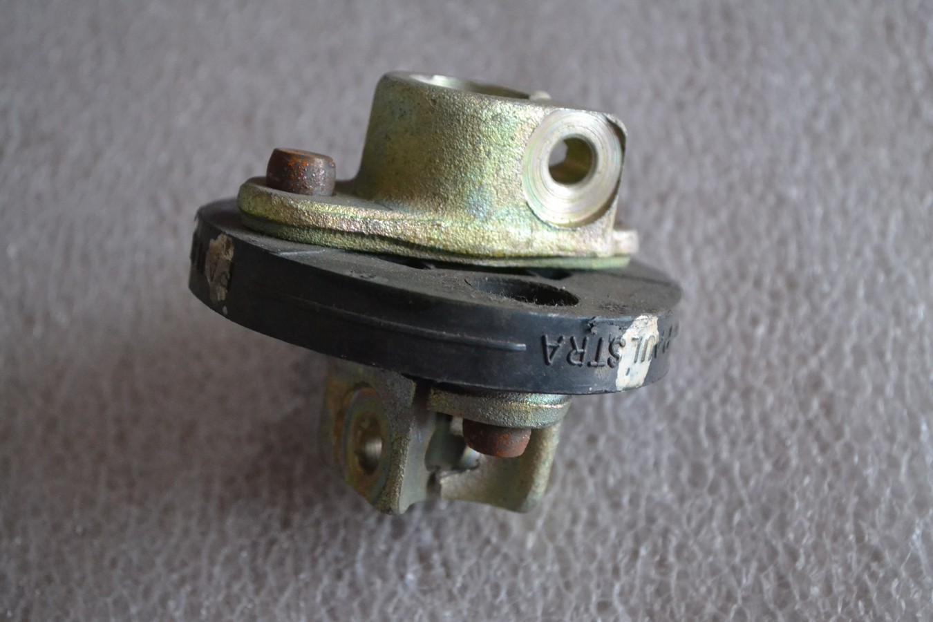 Flector de direction assistée Peugeot 504 et 505, neuf
