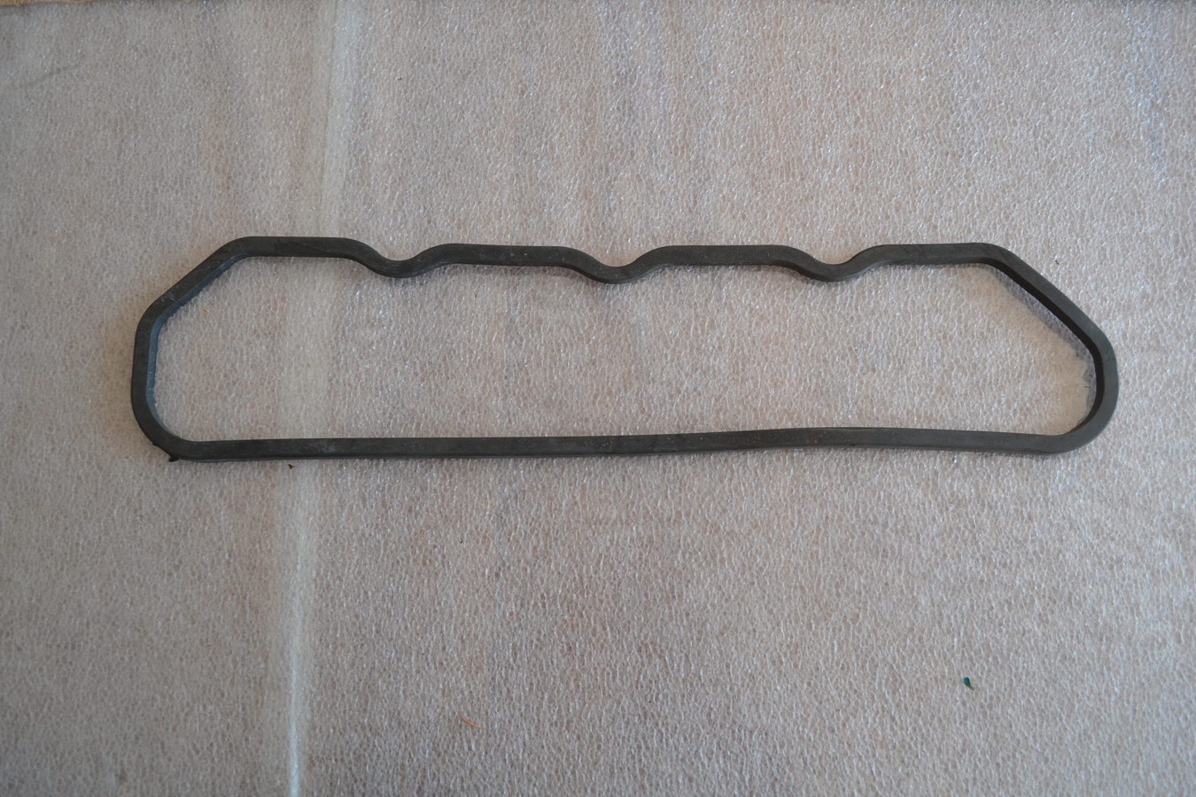 Joint caoutchouc cache culbuteurs, moteur INDENOR, Peugeot - Talbot