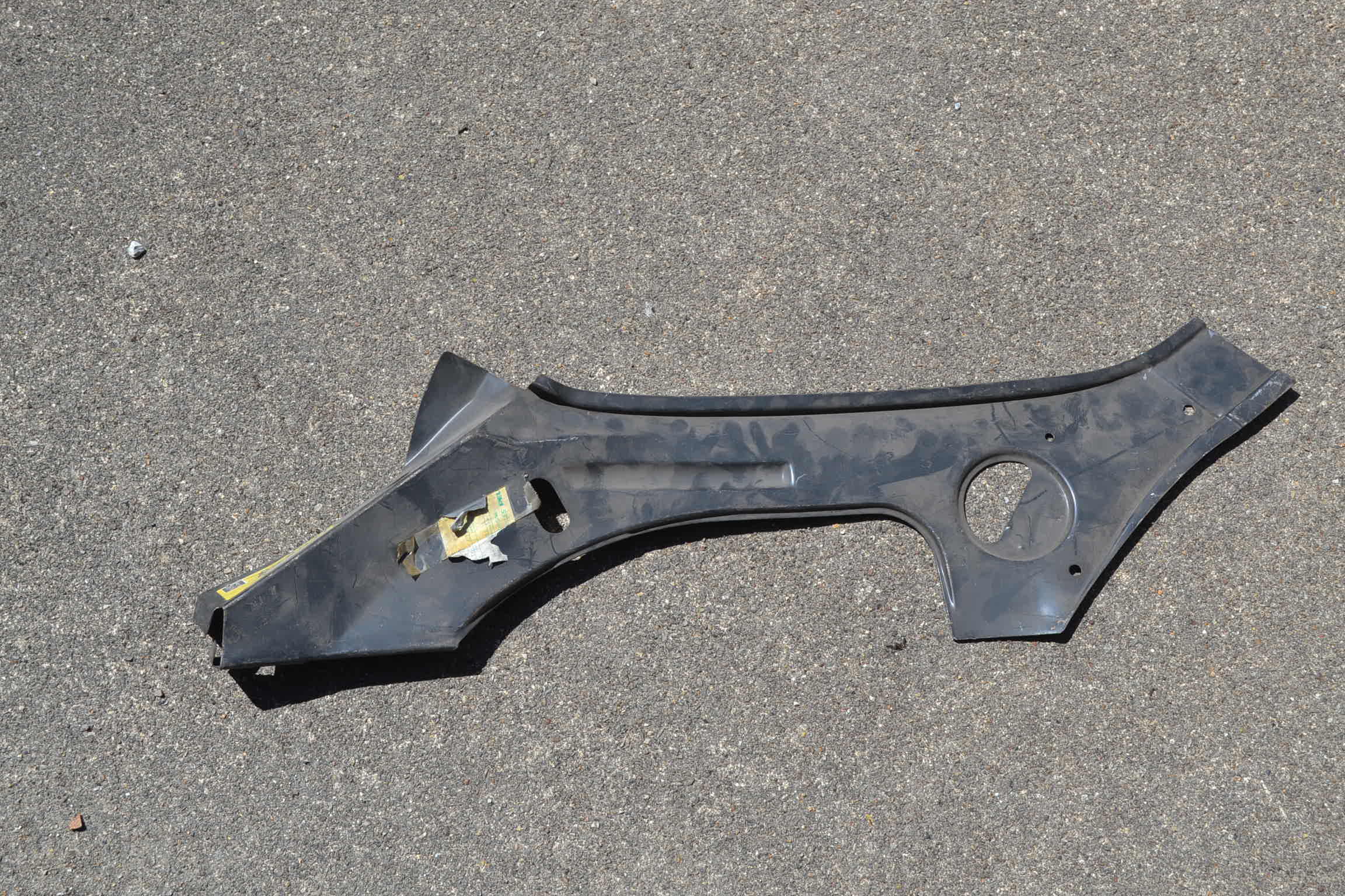 Doublure custode arrière droite Peugeot 204 304 berline, neuve