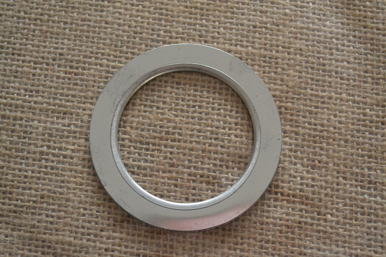 Joint tuyau échappement, 47x67x1.8mm, Peugeot 504 J7 J9 P4, neuf