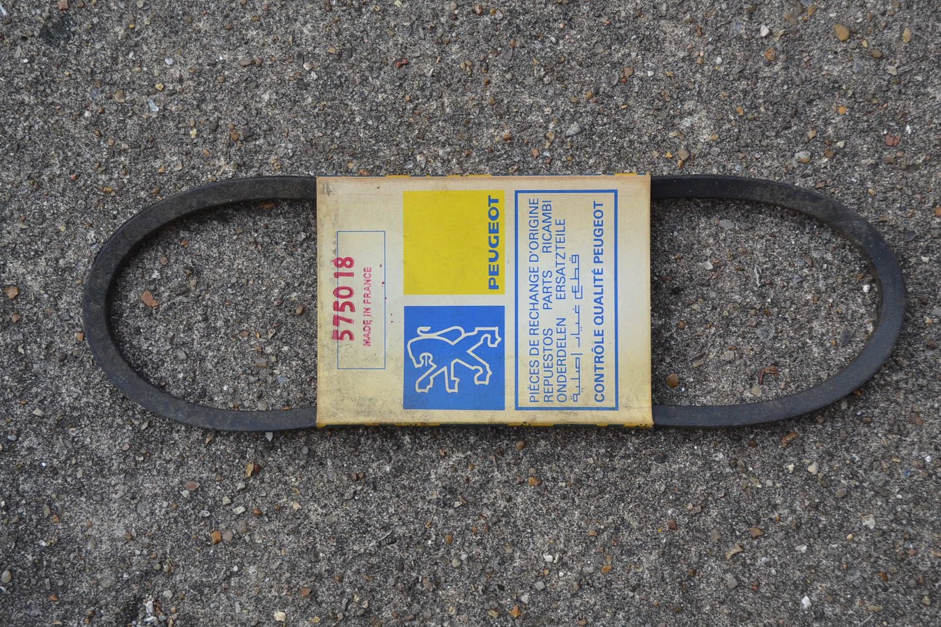 Courroie d\'alternateur 10AV700 Peugeot 106 404 504 J5 J7 J9