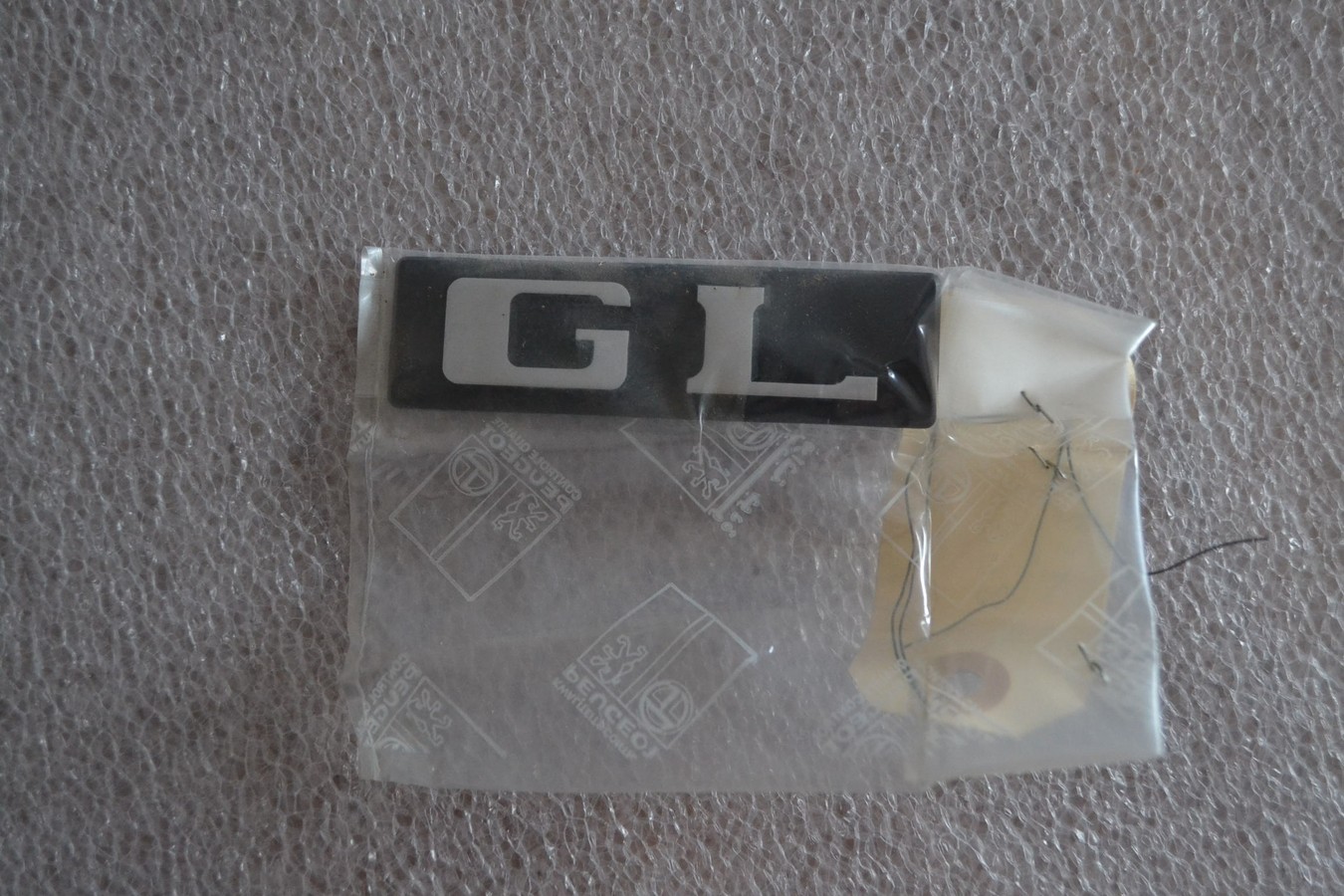 Monogramme adhésif GL Peugeot 104 205 304 305 309 504 505