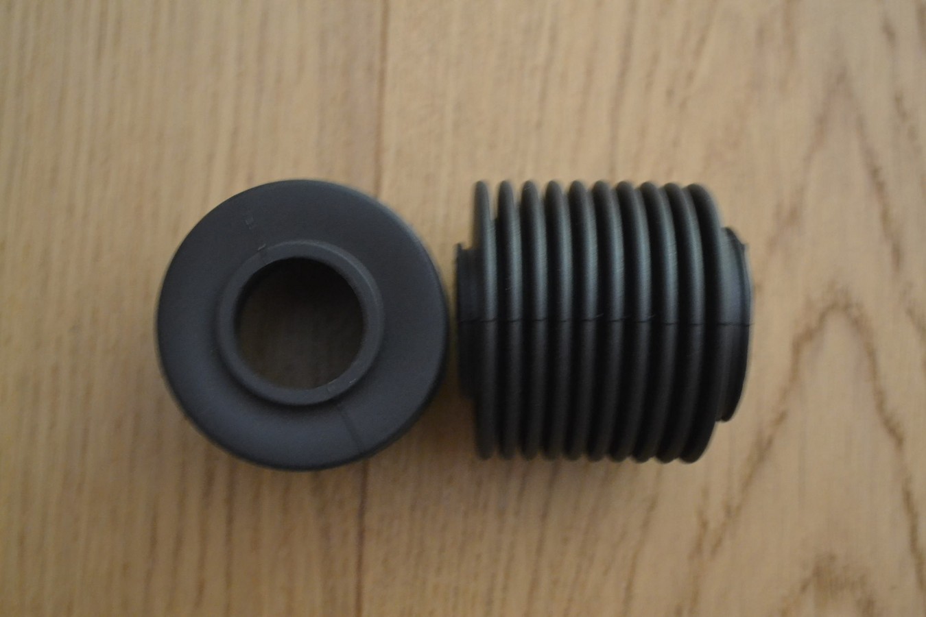 Paire de soufflets de direction Peugeot 204 - 304