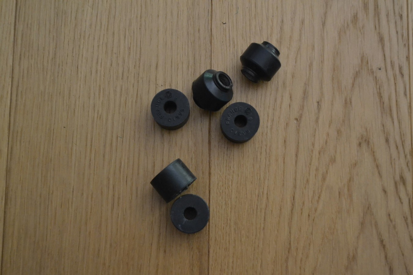 Kit silentblocs biellette barre stabilisatrice AV Peugeot 204 304