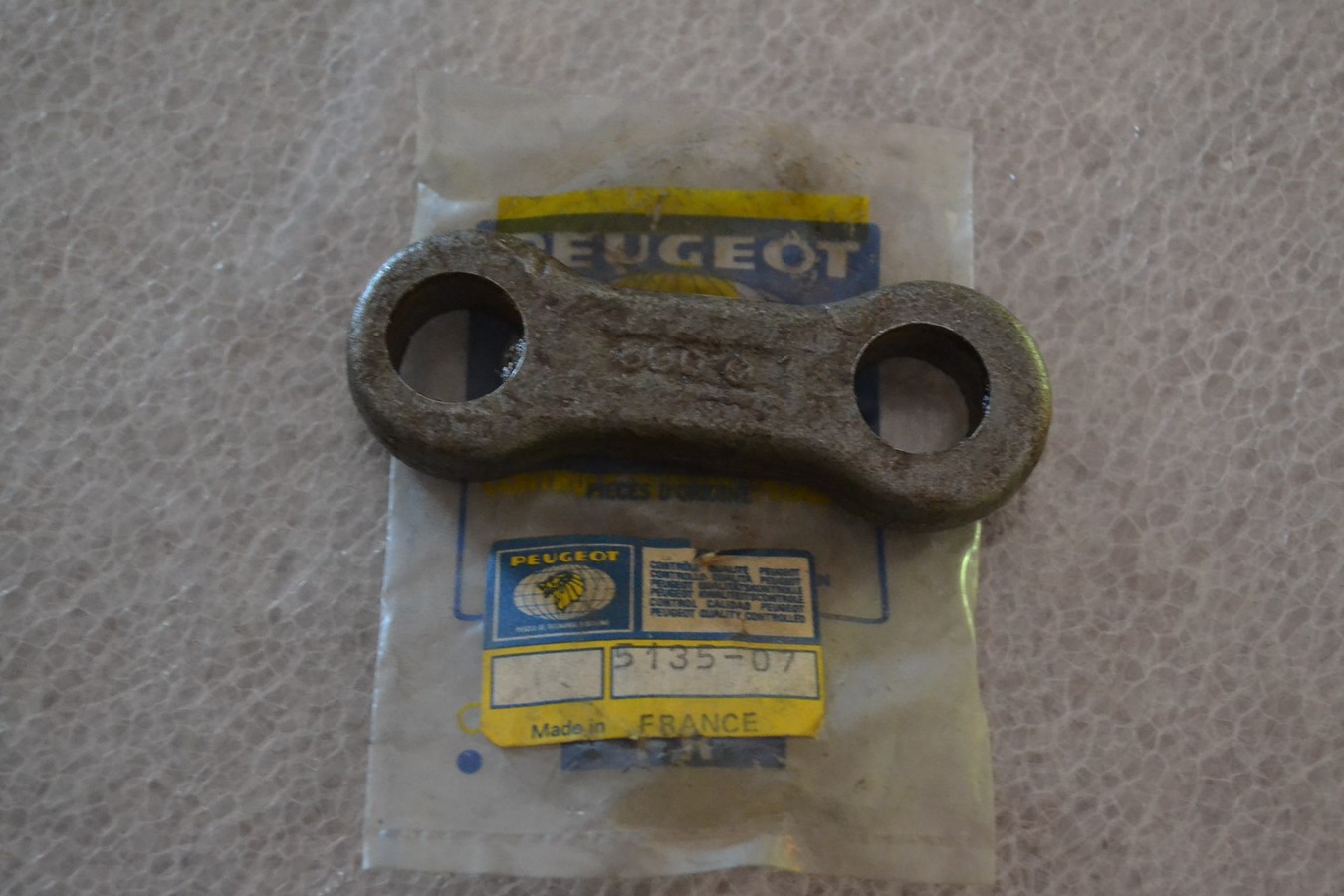 Biellette de lames de ressorts AR pour Peugeot 404 U8-U10