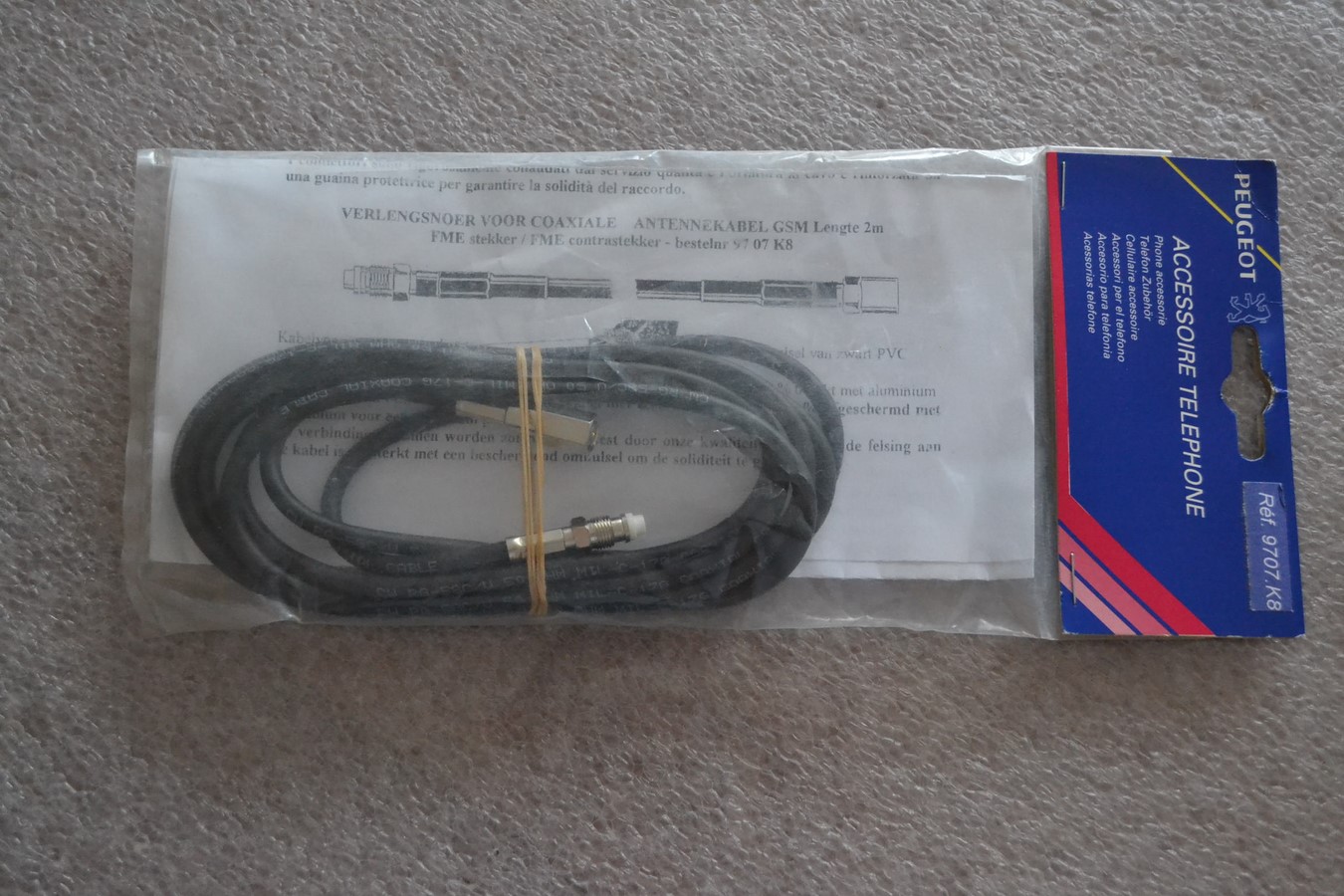 Connecteur coaxial antenne mobile Peugeot