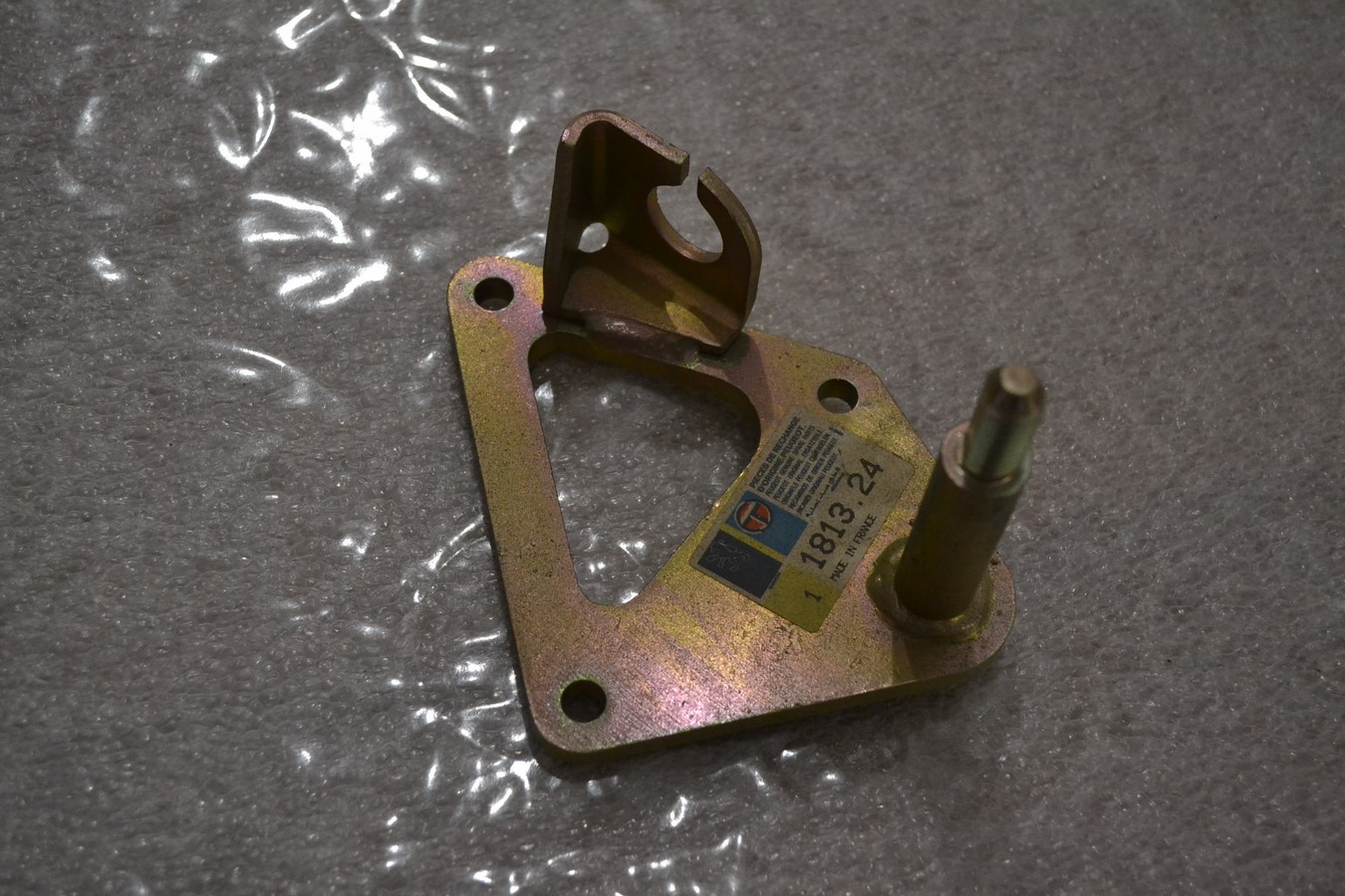 Support moteur gauche Peugeot 405