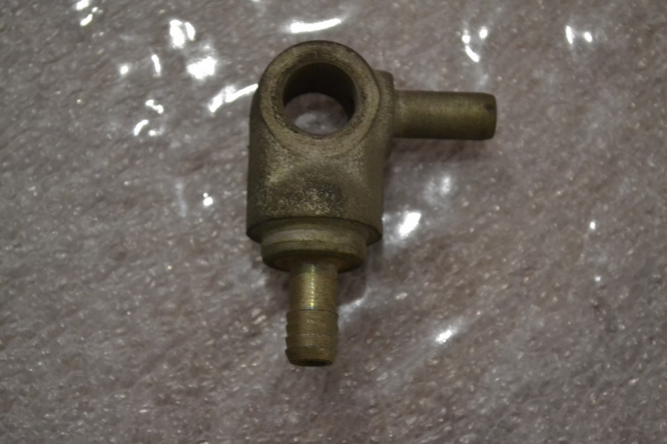 Embout hydrovac Peugeot 404