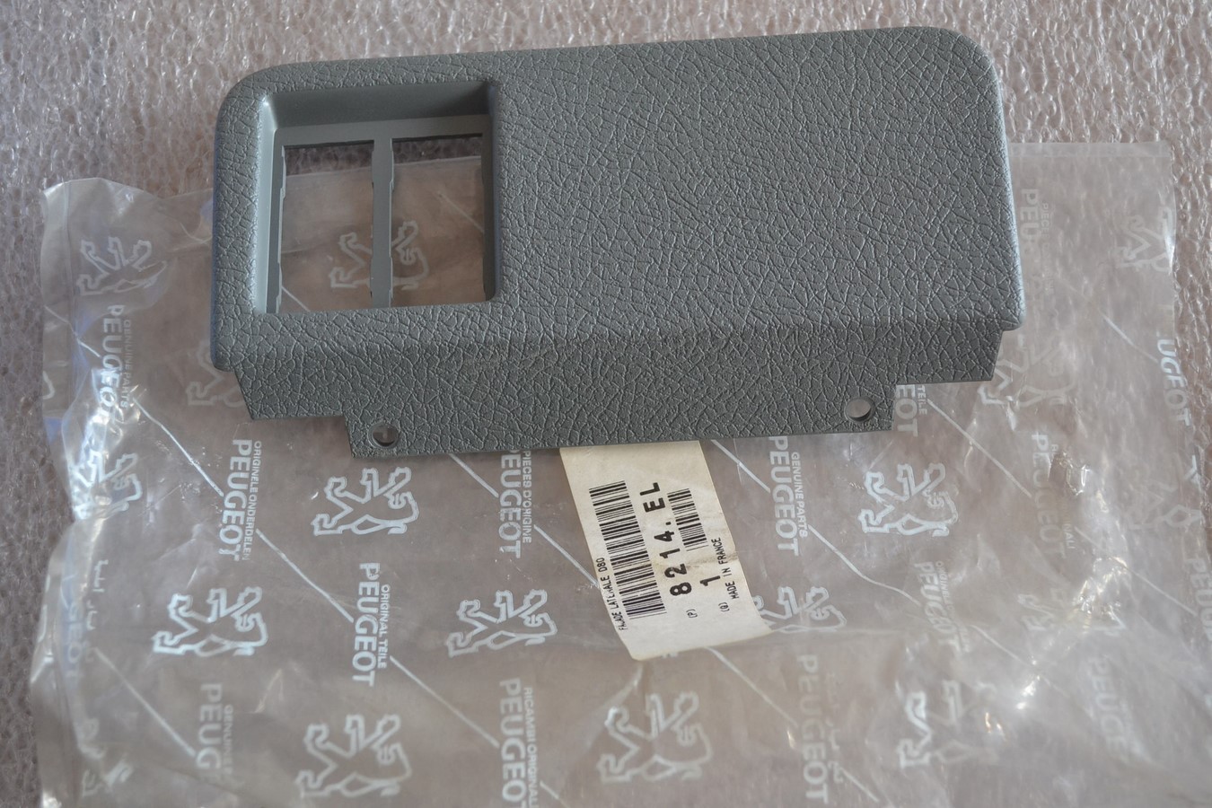Support commodo Peugeot 406