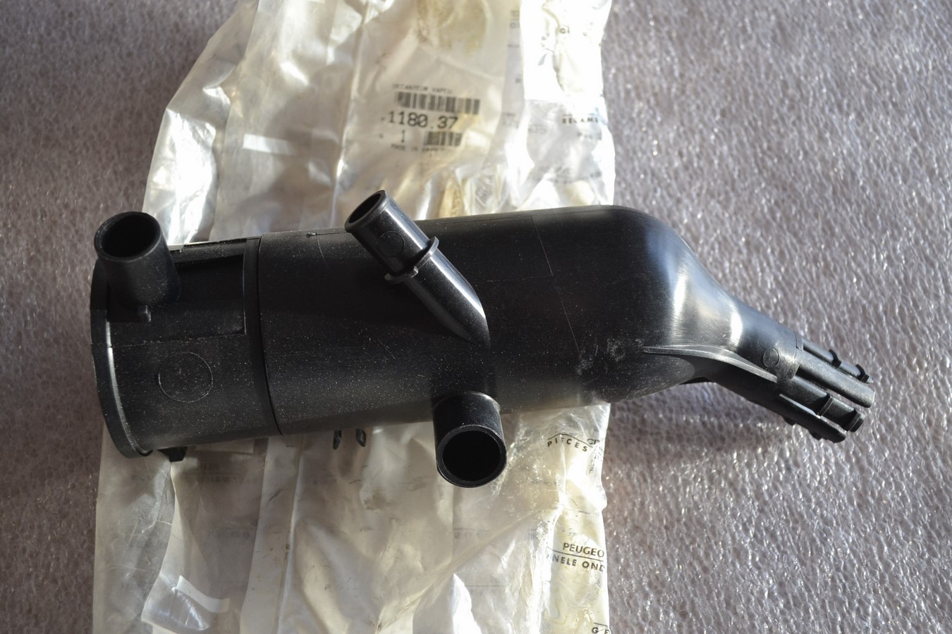 Décanteur vapeur d\'huile Peugeot - Citroen