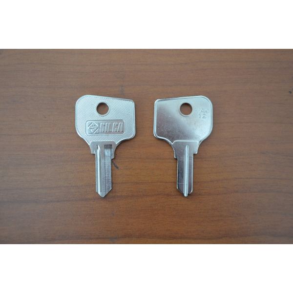 Clé vierge de Neiman et de porte Peugeot 104 204 304 305 404 504 505 604