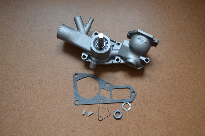 Pompe à eau débrayable Peugeot 504 505 essence
