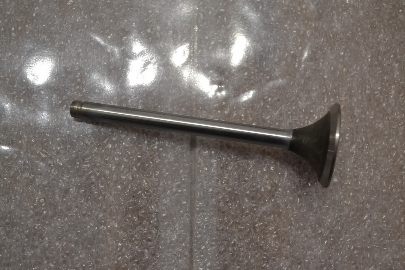 Soupape d\'échappement pour Peugeot 404 504 505 J5 J7 J9? L=112.2mm