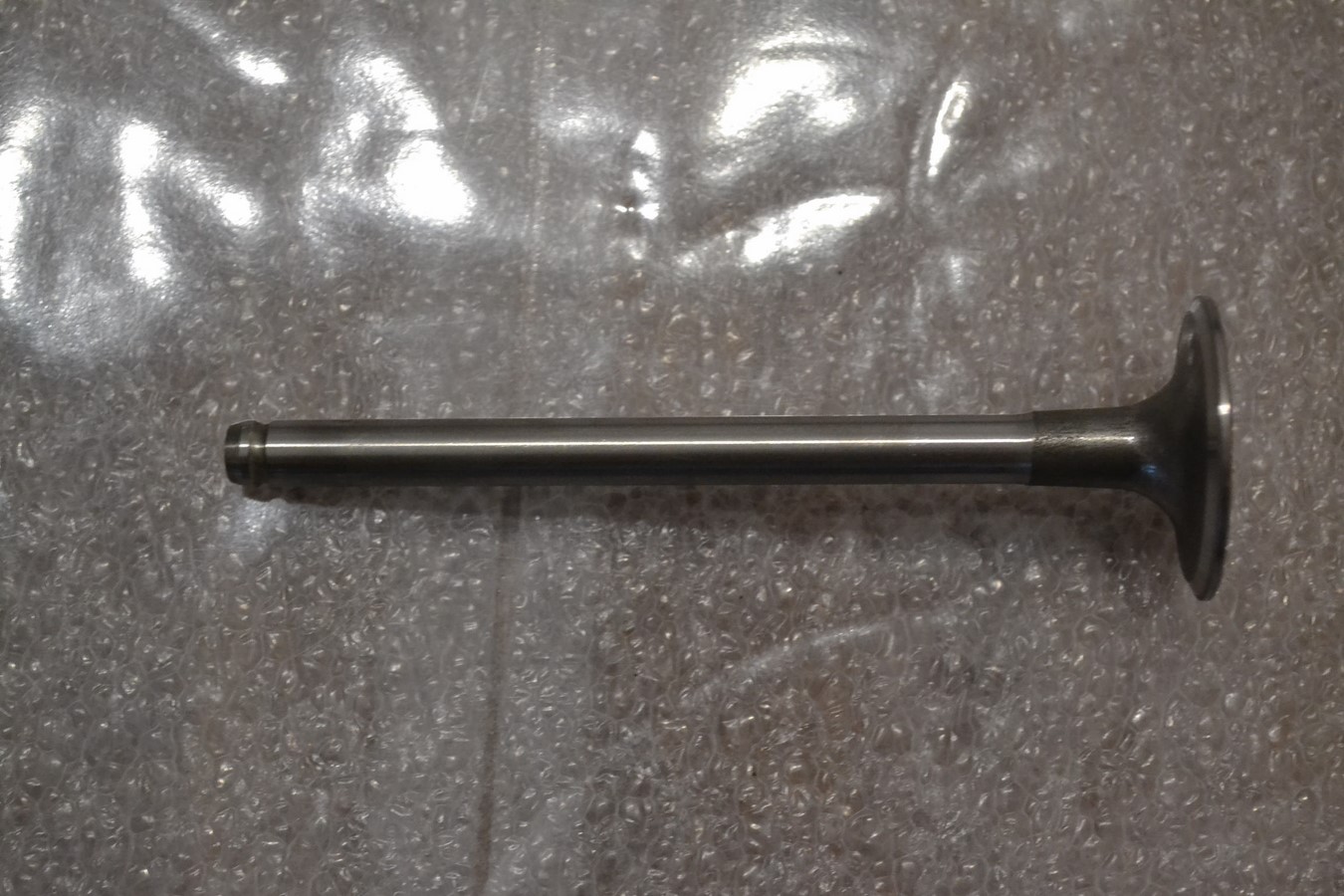 Soupape d\'admission Peugeot 104 205, L=113.5mm