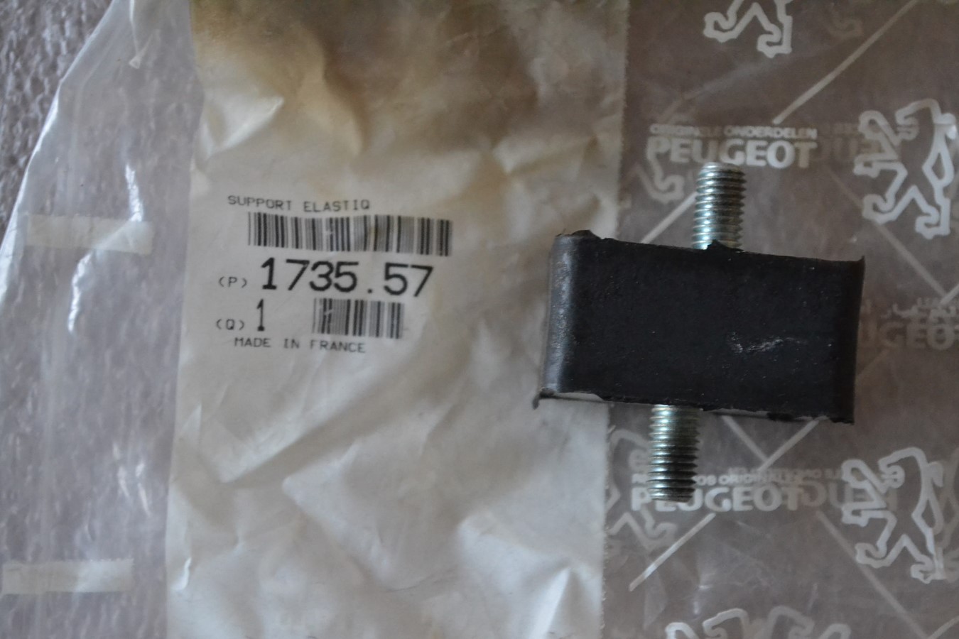 Silentbloc échappement Peugeot 505 / 604