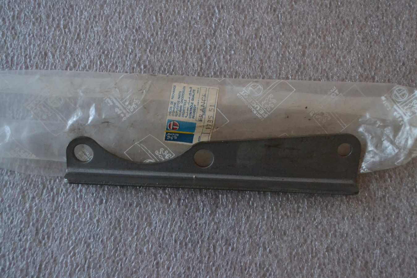 Support échappement Peugeot 504 - 505