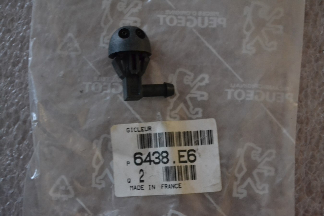 Gicleur lave glace avant Peugeot 206