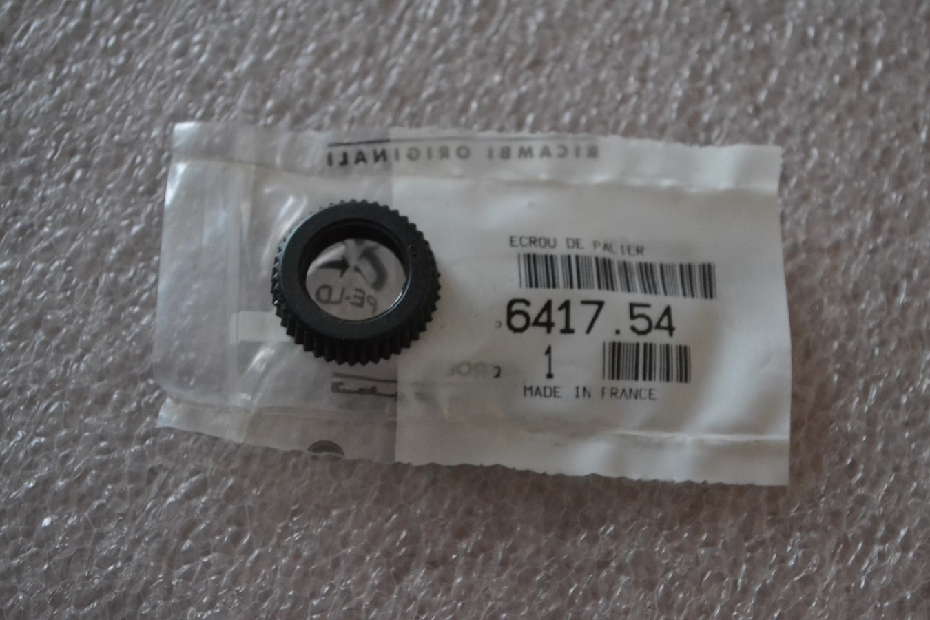 Ecrou de palier d\'essuie-glace arrière Peugeot 106 306 309 806