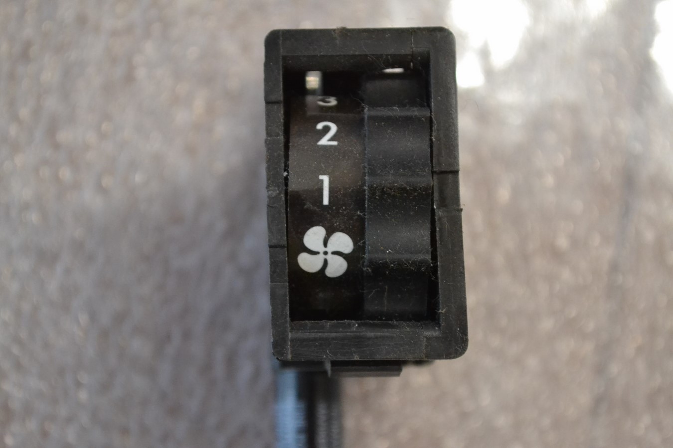 Interrupteur ventilation Peugeot 305 - 604