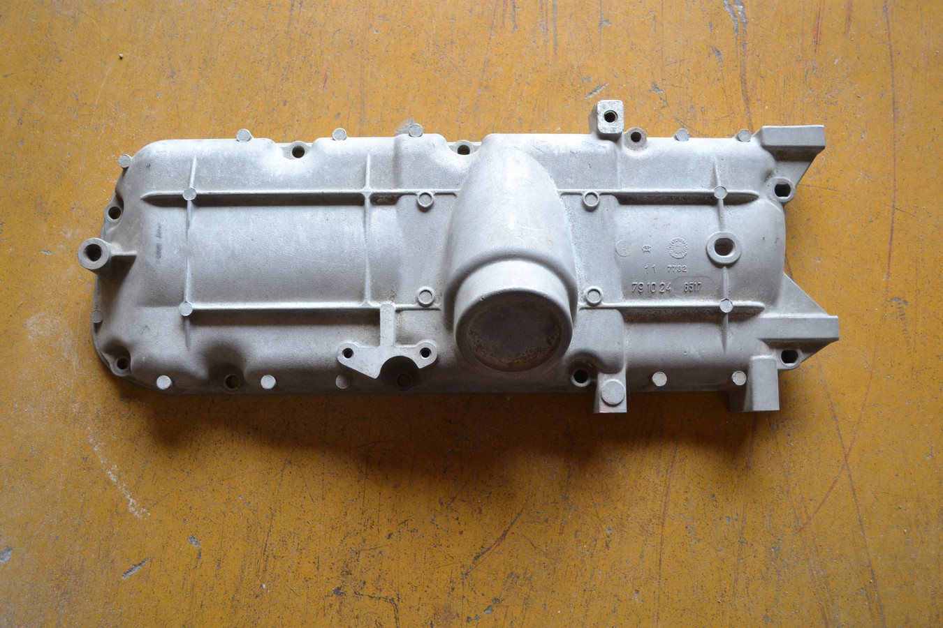 Cache culbuteurs gauche, aluminium, PRV, Peugeot - Renault - Volvo